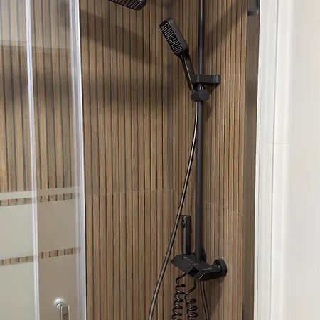 Amplia Luminosa Y Con Aire Acondicionado
